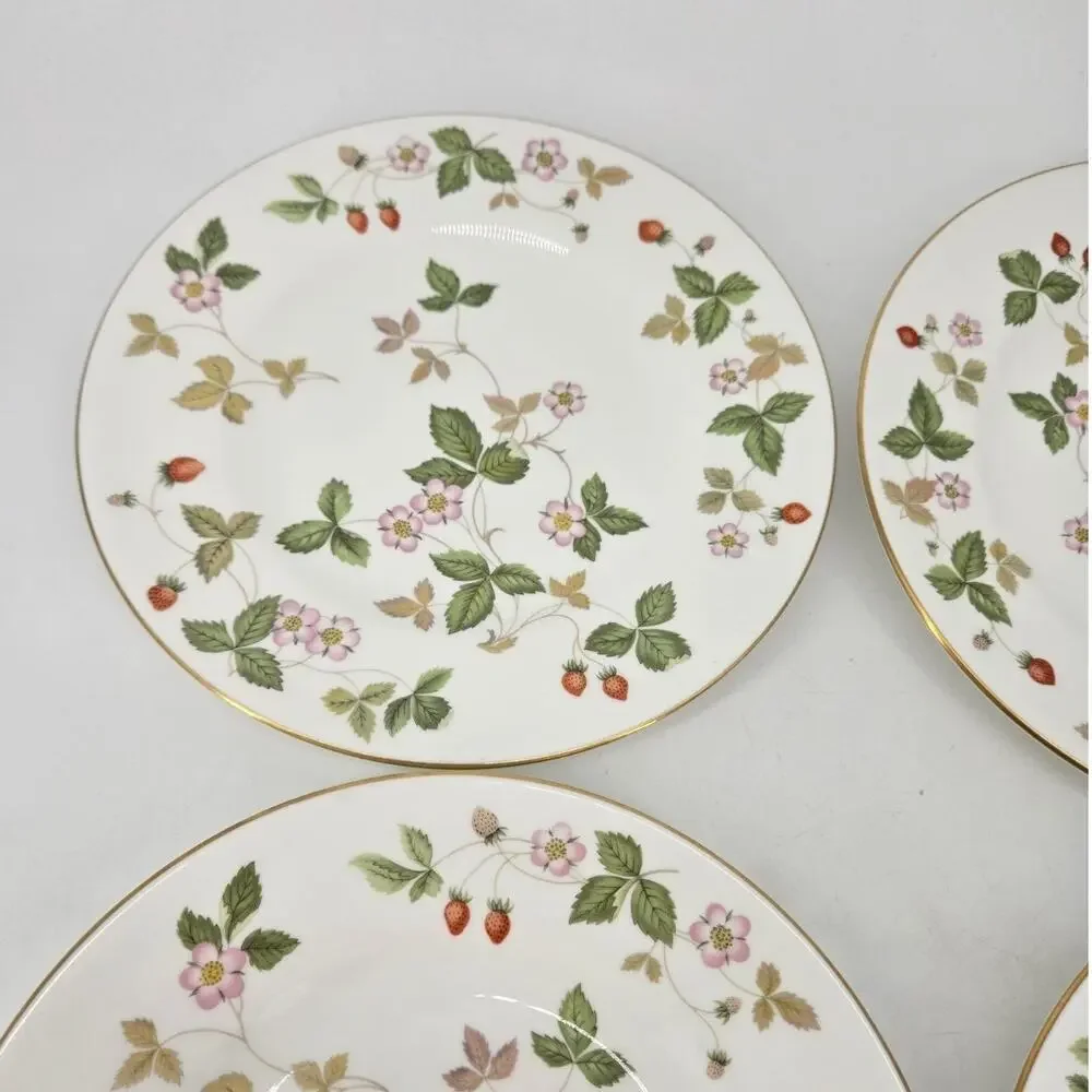 4 Wedgewood Wild Strawberry Bone China Salad Plates R4406 8